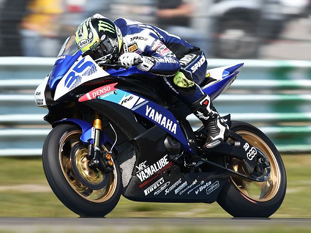 Tres de cuatro para Cal Crutchlow