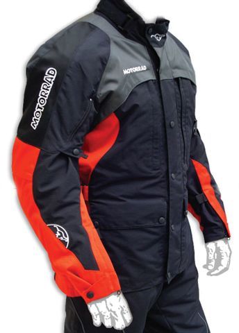 Casco gratis por la compra de una chaqueta o mono Motorrad