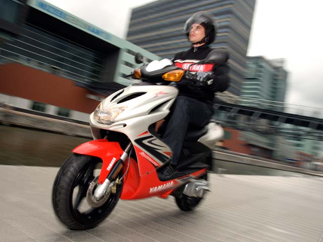 Las matriculaciones de motos cayeron un 53 por ciento en abril