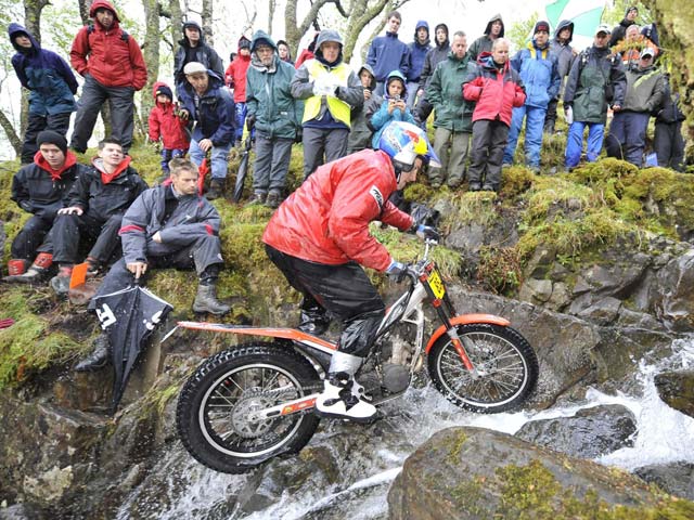 Dougie Lampkin se lleva los Seis Dias de Escocia de Trial