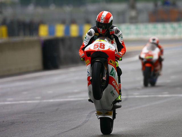Simonceli (Gilera) vencedor en Le Mans. Faubel, segundo