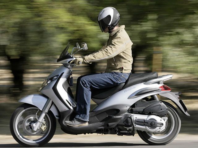 Piaggio Beverly 400