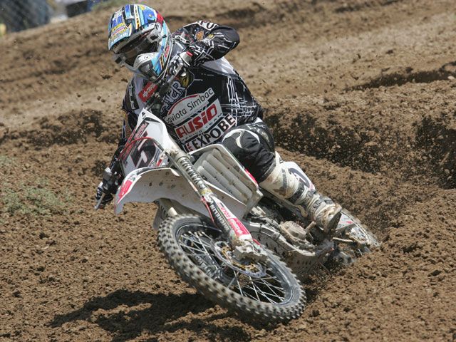 Alvaro Lozano sorprende en el motocross de Alhama de Murcia