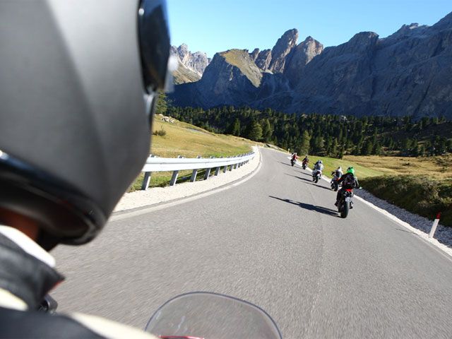 Dainese y AGV presentan el "Italian Legendary Tour"
