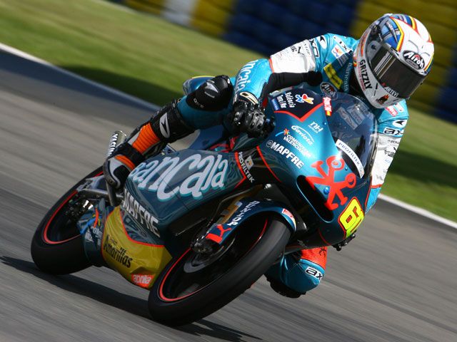 Simón y Gadea empiezan rápido en Mugello