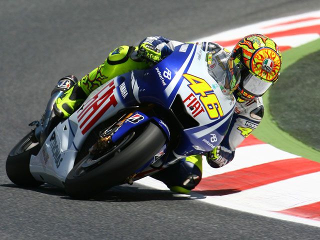 Rossi se impone a Lorenzo en Montmeló