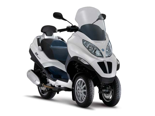 Rendición travesura Montaña Piaggio MP3 Hybrid: un scooter con motor eléctrico y de gasolina