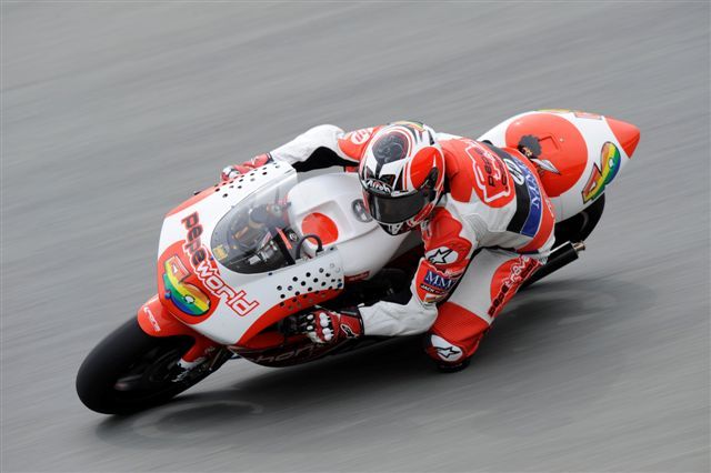 250: Héctor Barberá domina los libres del GP de Brno