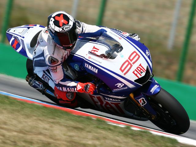 Lorenzo lidera los entrenamientos post-GP en Brno