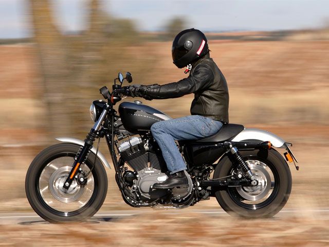 Harley-Davidson Sportster Iron 883