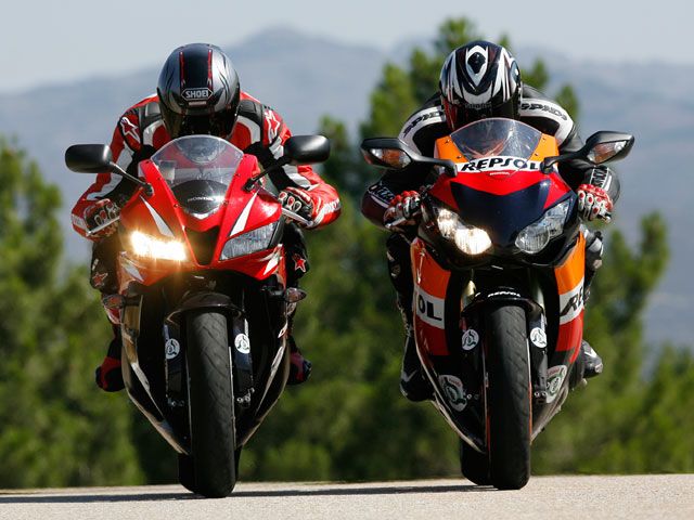 Comparativa Honda CBR 600 RR vs Honda CBR 1000 RR