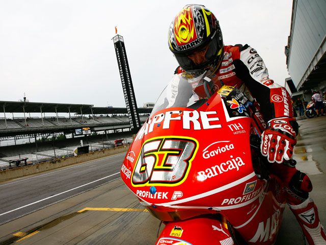 Mike Di Meglio se lleva la pole de 250cc en Indianápolis