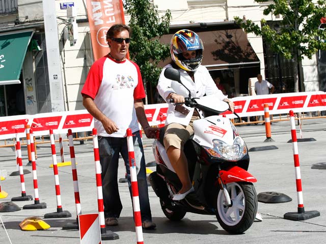Muévete en moto por Madrid