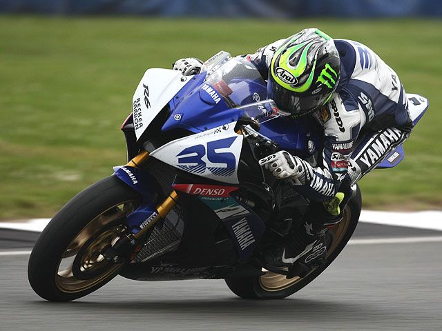 Cal Crutchlow ejerce de líder en Nürburgring