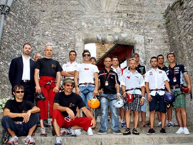 Los pilotos de MotoGP en el centro de San Marino