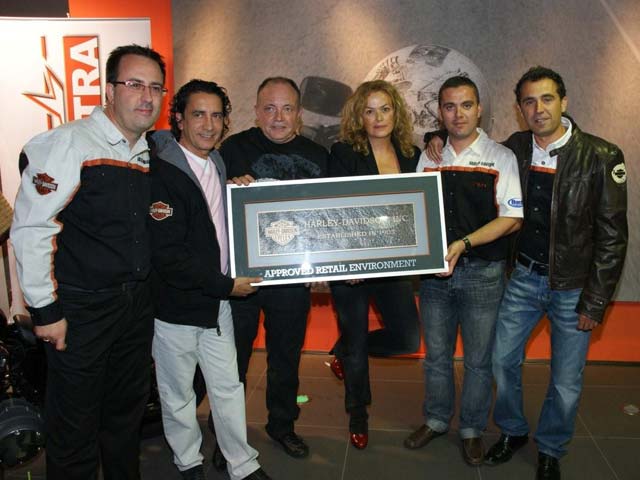 Makinostra, concesionario de Harley Davidson en Madrid, cambia de imagen
