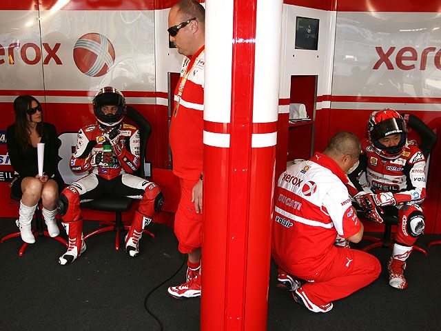 Ducati Xerox renueva a Haga y Fabrizio