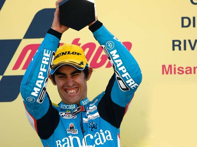 Julián Simón podría lograr el título mundial de 125 en Estoril