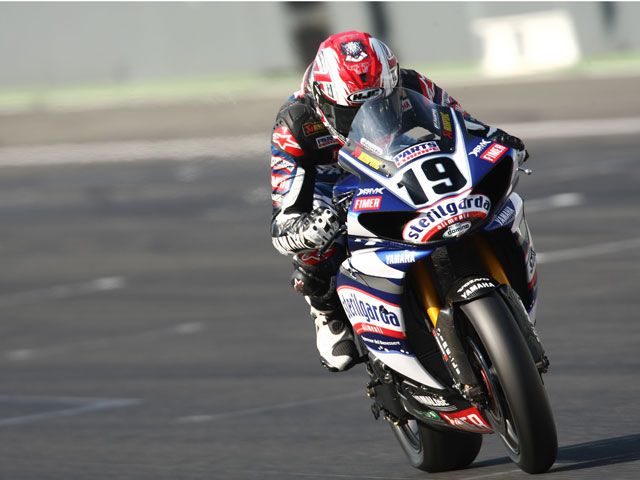 Ben Spies suma una nueva pole en Magny-Cours