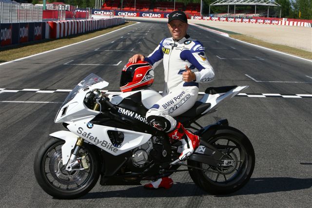 Actividades solidarias en el GP de Valencia