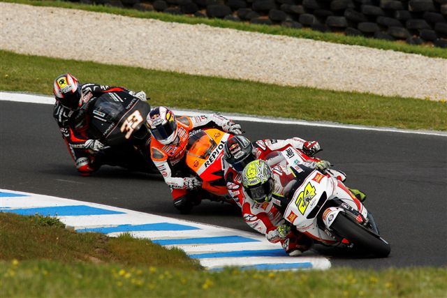 Elías con Kalex a Moto2 en 2010
