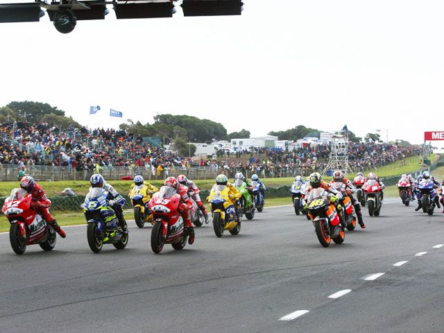Carmelo Ezpeleta: "Estamos contemplando volver a 1000 cc"
