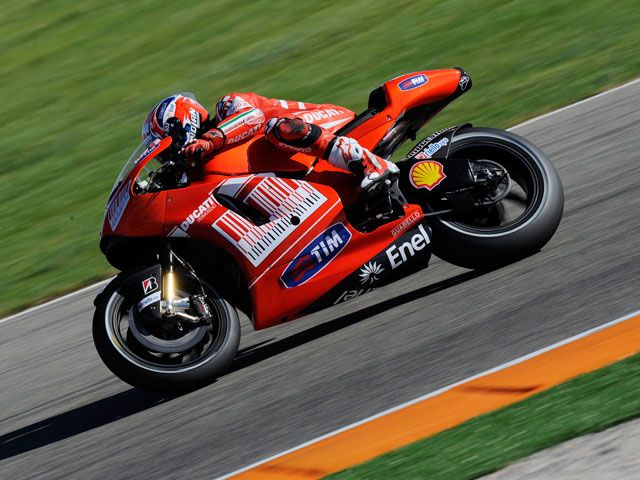 Stoner, Lorenzo y Rossi, los más rápidos en el test de Valencia