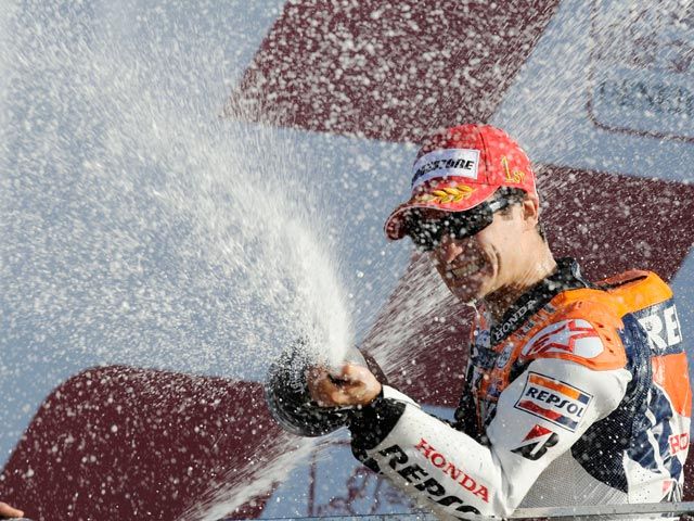 Dani Pedrosa: "Ha sido fantástica una victoria delante de todos vosotros"