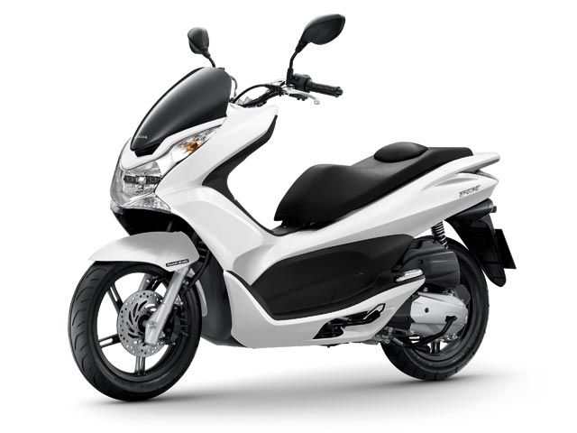 Honda PCX, scooter 125 con "stop and go"