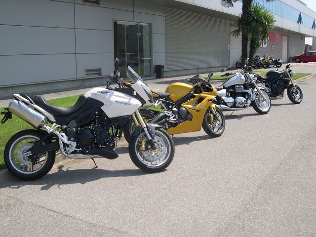 Nadsl equipa las Triumph