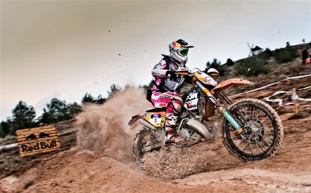 Iván Cervantes y Lorenzo Santolino, vencedores del Enduro Red Bull Don Quixote