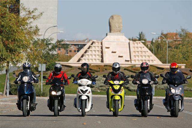 Las matriculaciones de motocicletas moderan su caída en noviembre