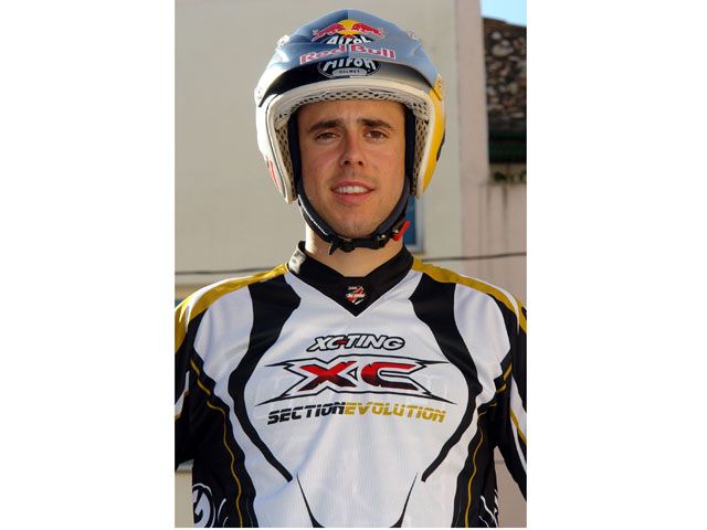 Adam Raga ficha por Xc-ting