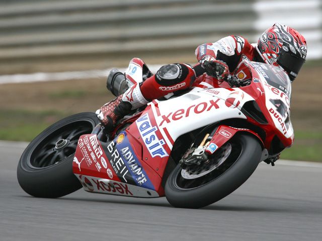 Haga y Fabrizio tendrán nueva estructura en el Ducati Xerox Team de SBK
