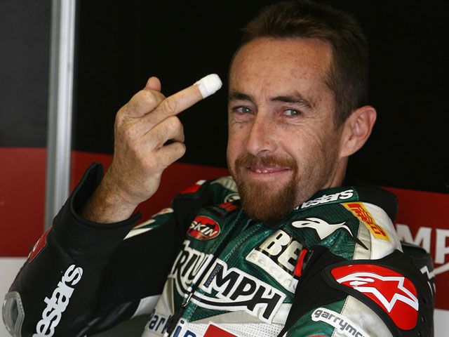 Garry McCoy, despedido de Triumph