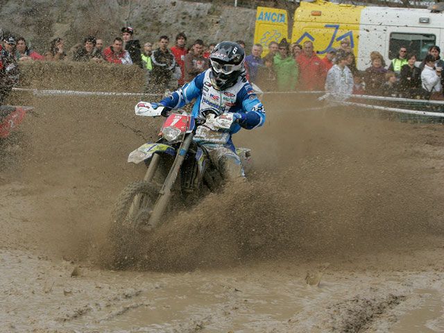Oriol Mena consigue la victoria en el cross country de Castellolí