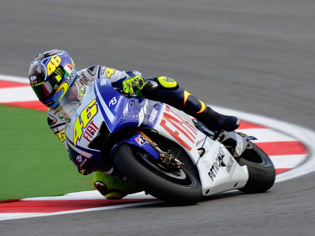 Yamaha YZF- R1 2009, planos cruzados