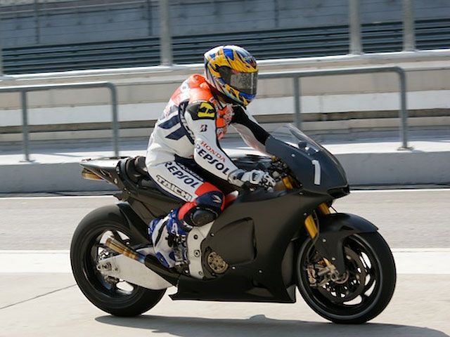 Honda RC212V 2010, primeras imágenes