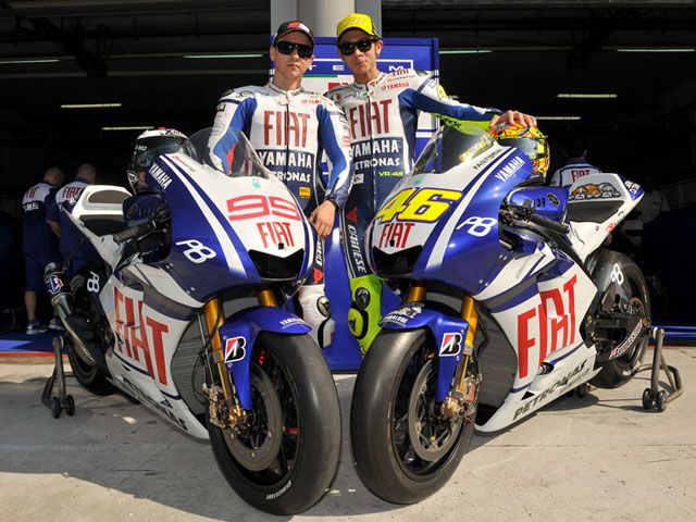 Yamaha presenta la YZR- M1 2010 en Sepang