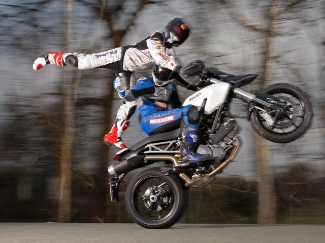 Ducati Hypermotard 796