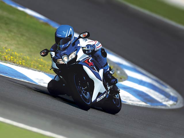 Sorteo de dos plazas para el Curso de Conducción Action Team en el Jarama