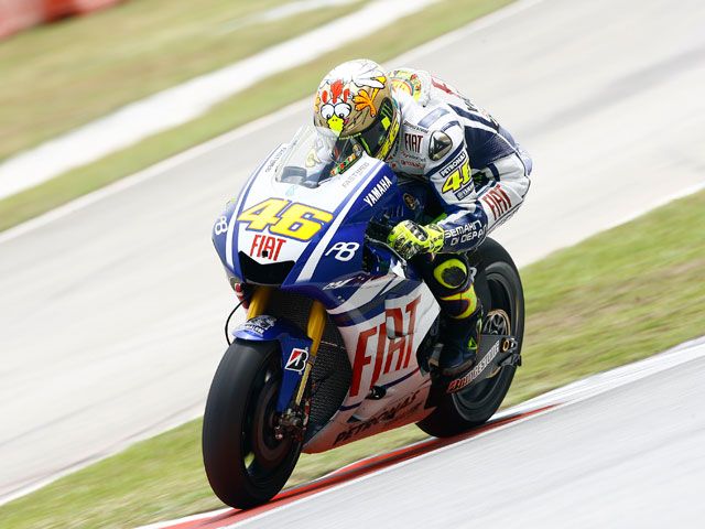 Valentino Rossi domina en Sepang
