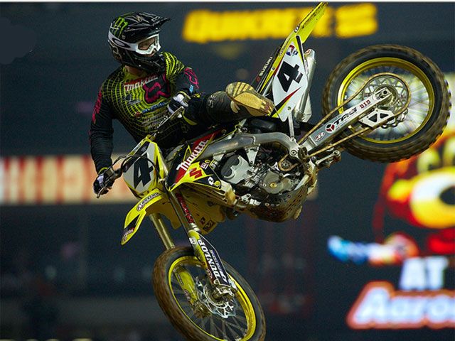 Dungey toma el mando