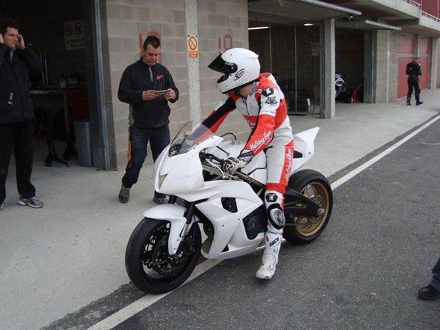 La ArbizuGP de Moto2 rueda en circuito
