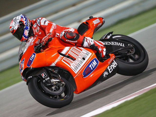 Stoner y Ducati dominan en Qatar; Elías y Márquez, los mejores en Moto2 y 125
