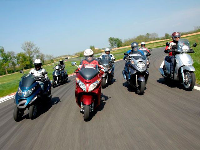 Qué moto comprar: scooter gran cilindrada