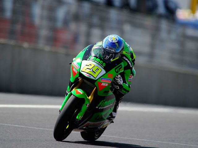 Victoria para Andrea Iannone en Moto2. Sergio Gadea, segundo