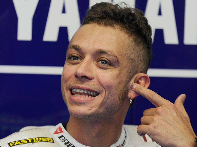 Rossi, Espargaró y De Angelis dominan el primer encuentro en el GP de Italia