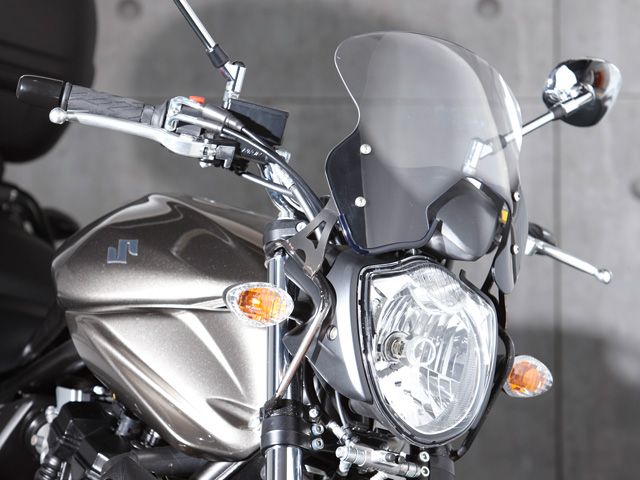 Accesorios y equipamiento Suzuki para este verano