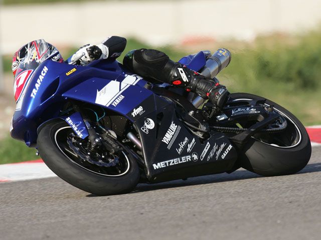 Guinovart sube al podio del Mediterráneo de Velocidad con la Yamaha Challenge R